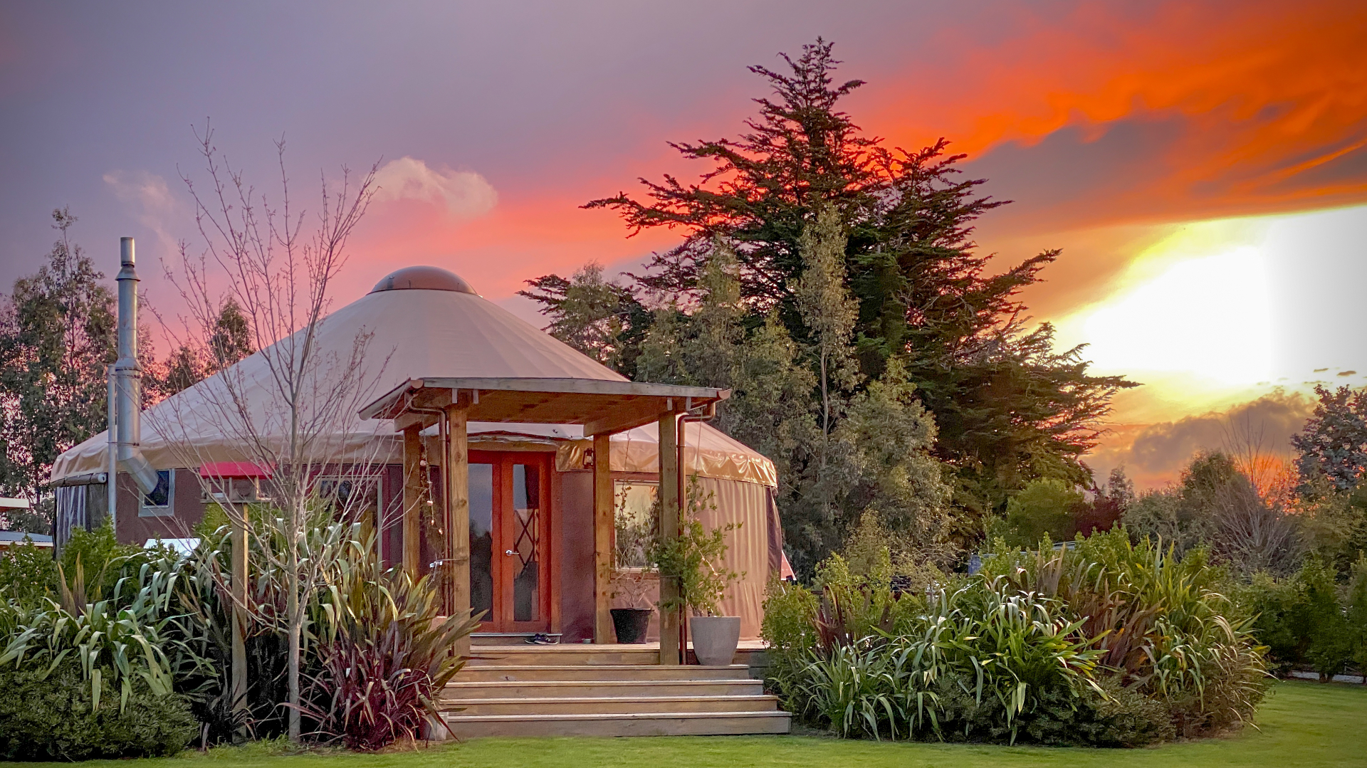 Glamping & RV Resorts
