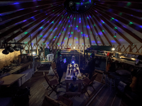 Party yurt